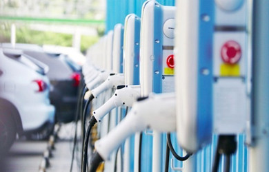 政策仍在完善中 新能源汽車報(bào)廢在規(guī)范中前行